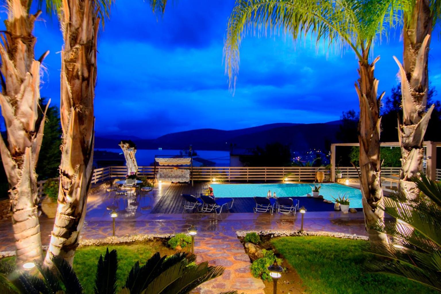 Villa Maira Luxurious With Private Swimming Pool Kórfos Exterior photo