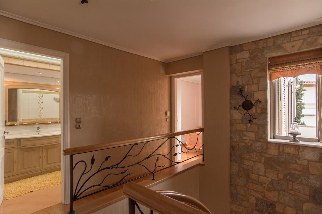 Villa Maira Luxurious With Private Swimming Pool Kórfos Exterior photo