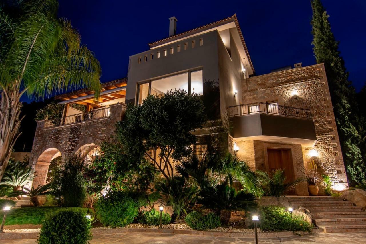 Villa Maira Luxurious With Private Swimming Pool Kórfos Exterior photo
